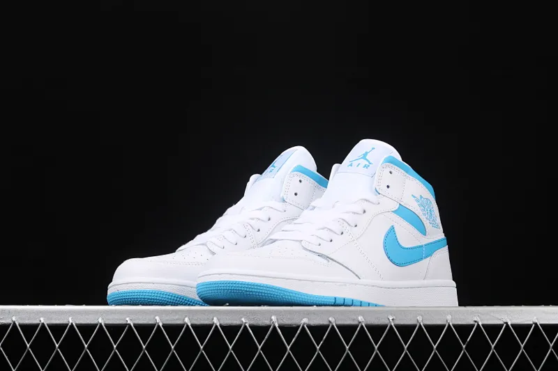 All Categories Air Jordan Jordan Series Basketball Shoes Air Jordan 1 Mid Air Jordan 1 Mid Carolina Blue AJ1 Joe 1 Lake Blue First Layer China Basketball Shoes BQ6472-114
